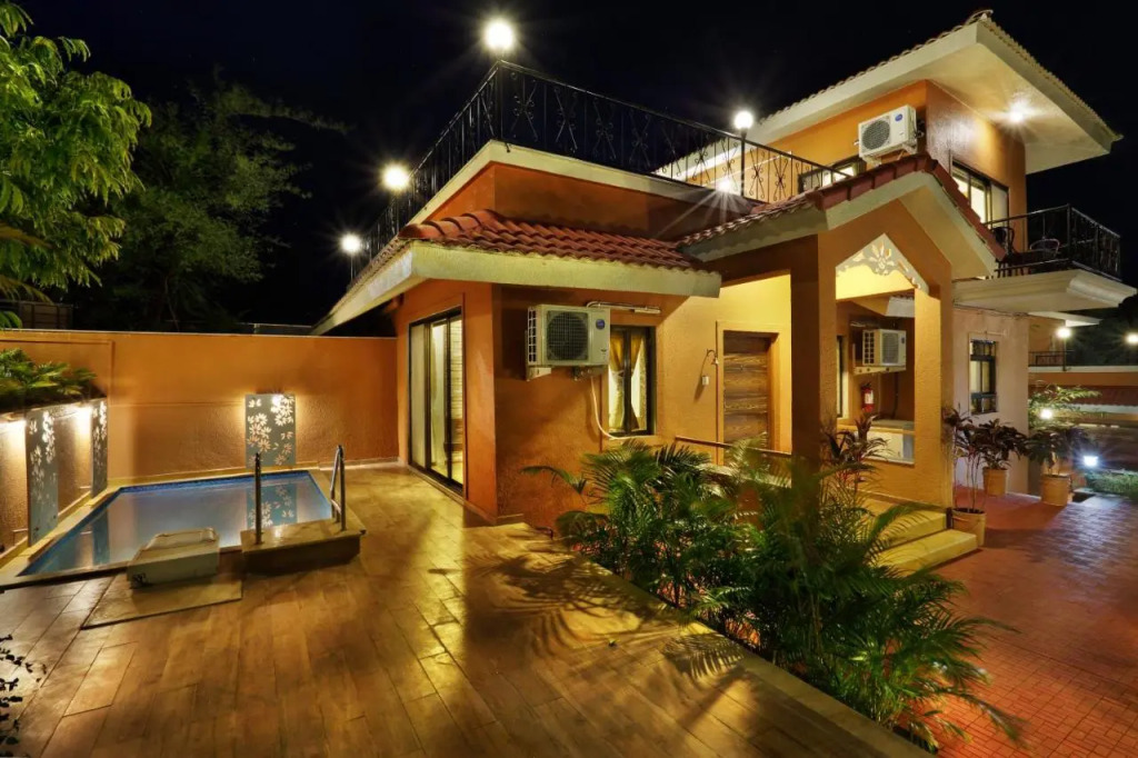 SaffronStays Nithyam - 2BR budget pool villa in Wada, gated community, Wi-Fi, river walk, near Mumbai via NH48