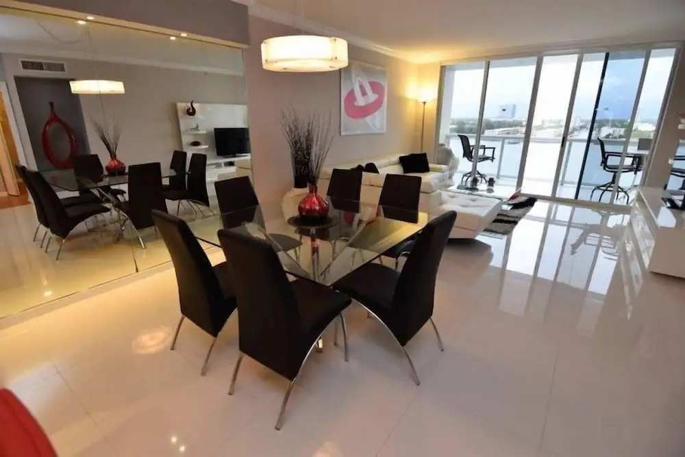 Spectacular Bay View 2 Bed 2 Bath @ Golden Bay Sunny Isles Beach