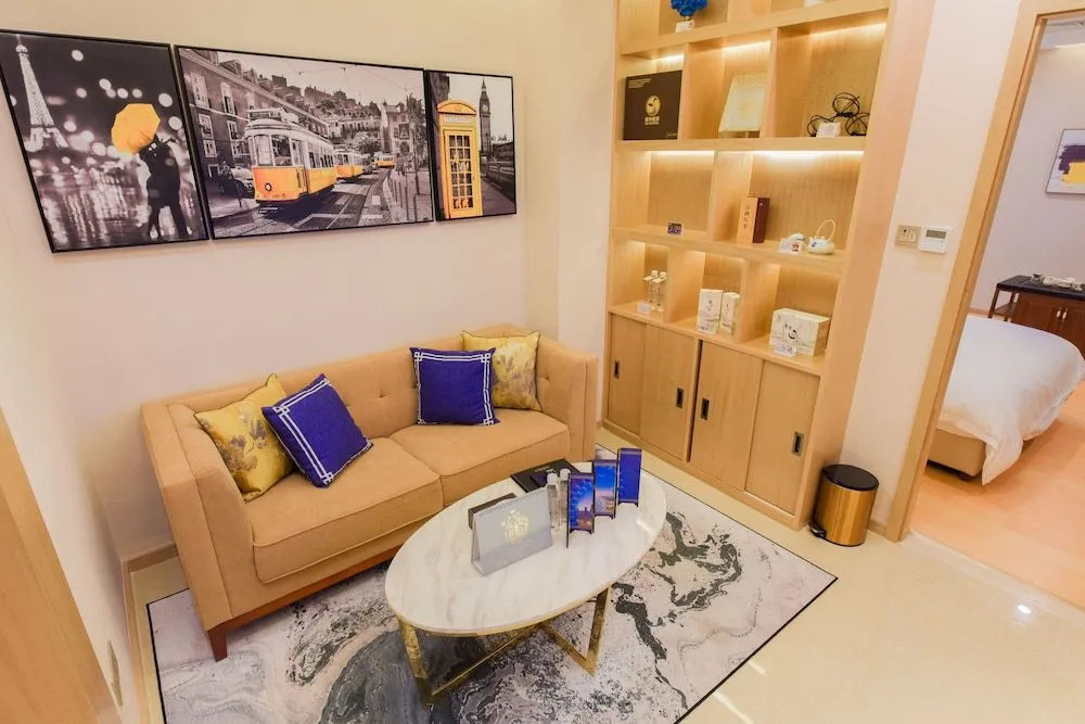 Cloud Land Apartment