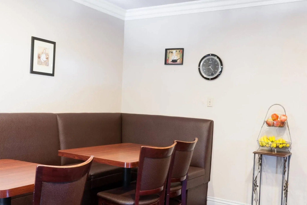 Glenrrock Inn And Suites