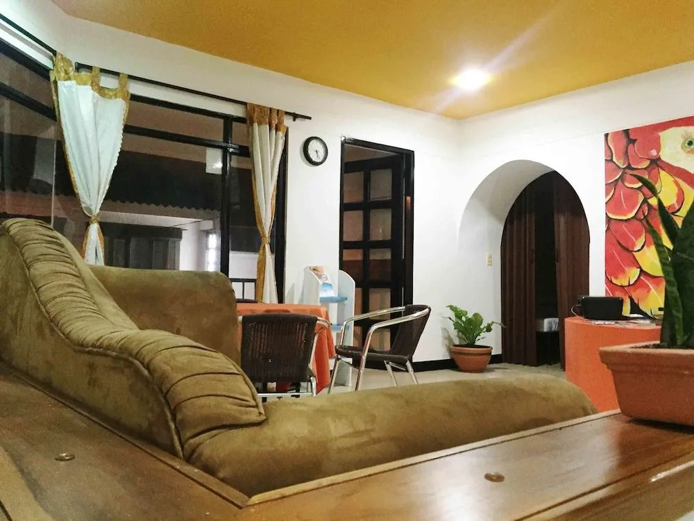 Bananas Hostel