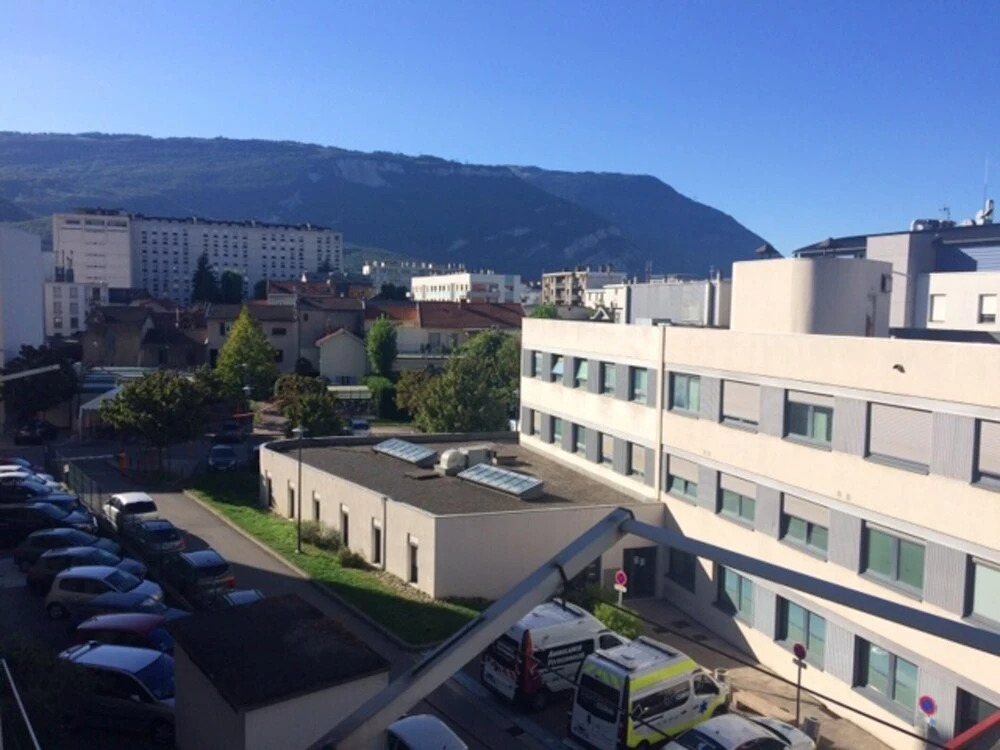 Apartment with One Bedroom in Grenoble, with Wonderful Mountain View, Balcony And Wifi - 35 Km From the Slopes
