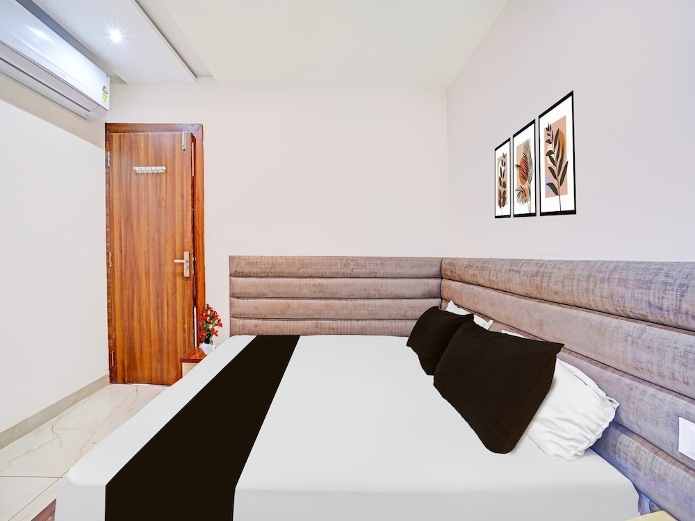 Townhouse LIG Main Road Indore