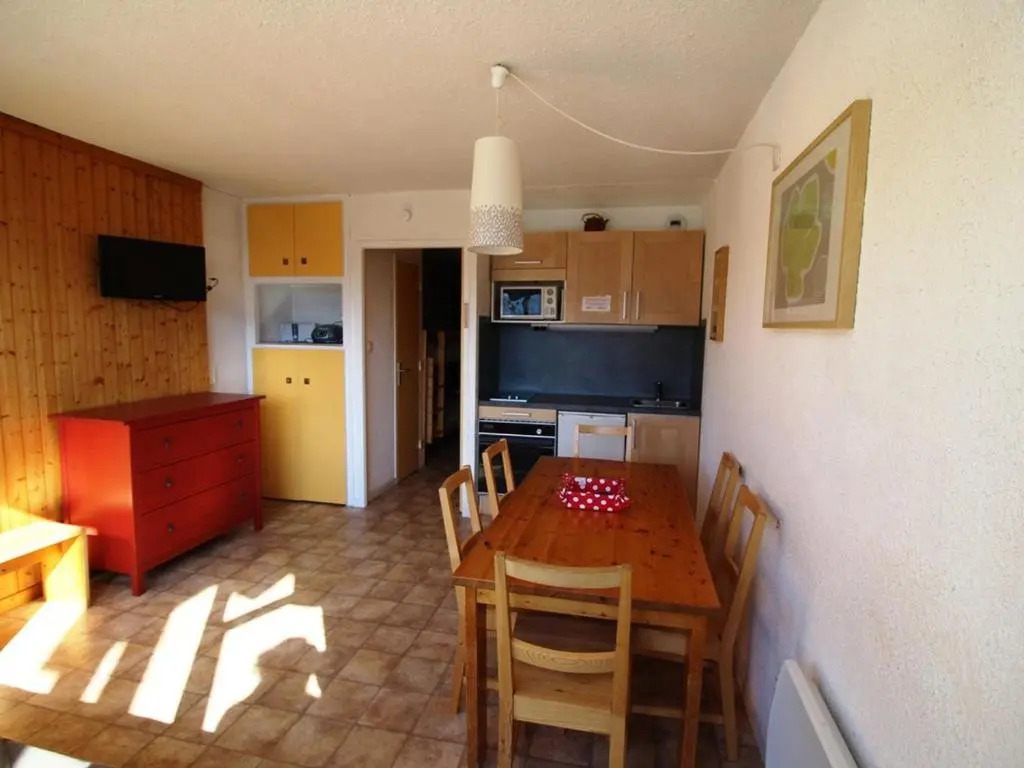 Appartement Auris, 1 pièce, 6 personnes - FR-1-297-34