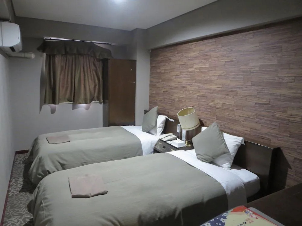 Hotel Rumieru Hyuga