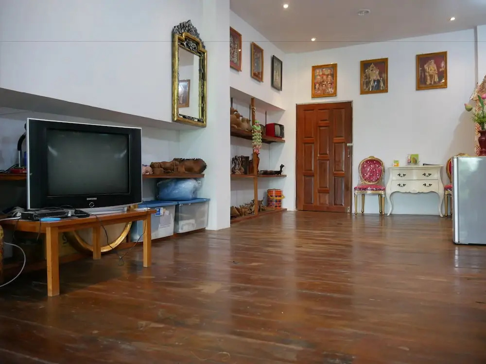 Chalong Homestay