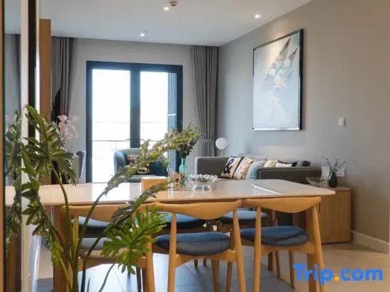 Zenity - 3 Bedrooms Apartment - Central D1