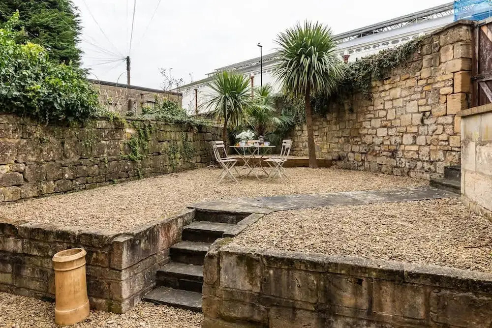Elegant Georgian Flat in Historic Bath With Garden