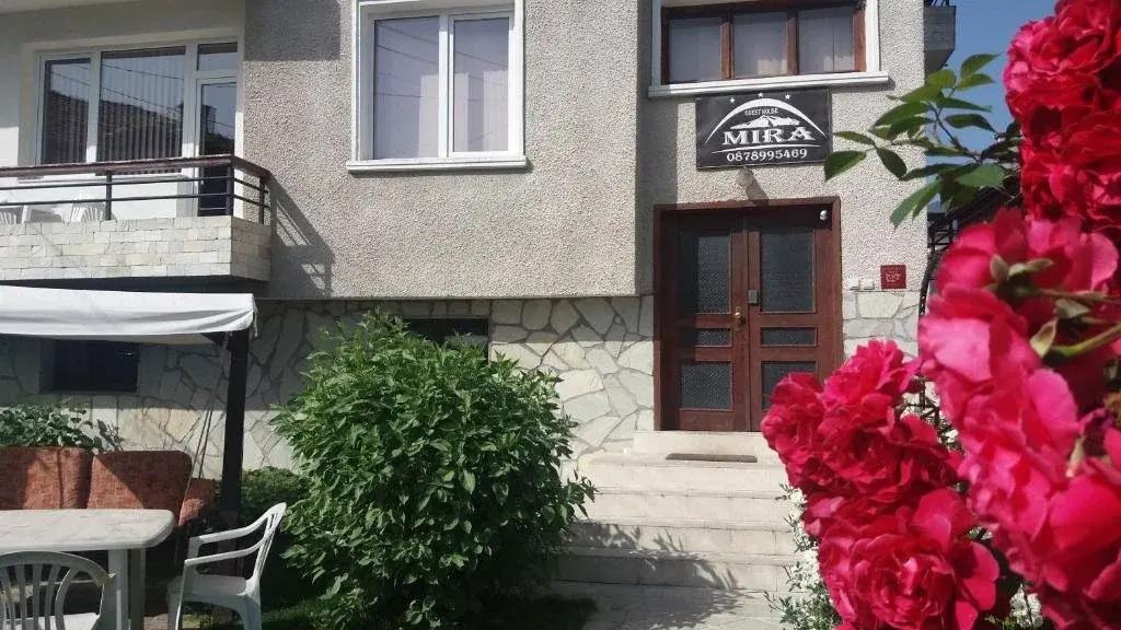 Mira Guest House