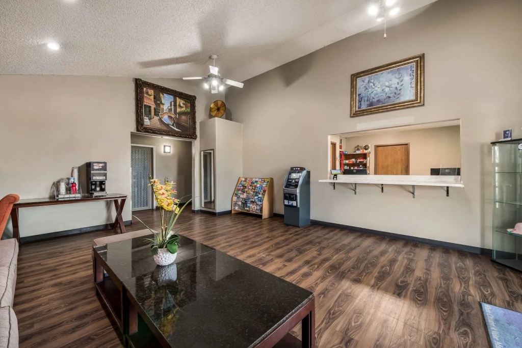 Express Inn & Suites San Antonio near SeaWorld - Medical Center