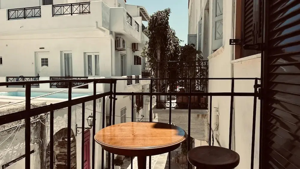 Apartment in the Heart of Tinos Town for 4 Guests