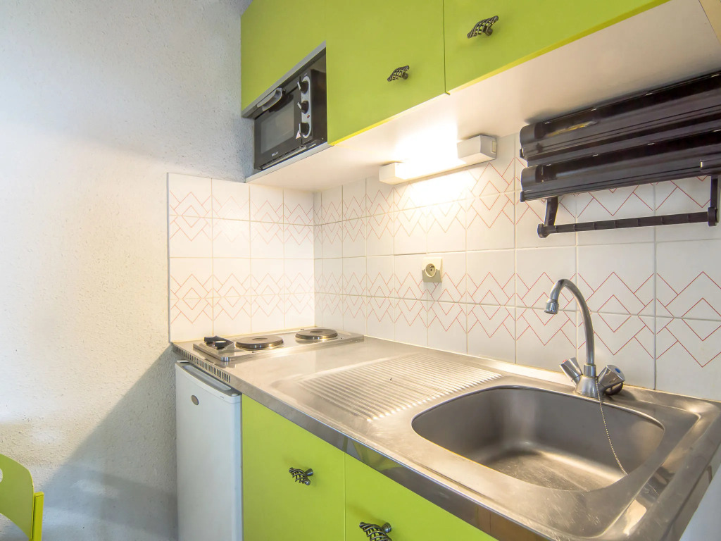 Apartment Les Caraïbes-1 by Interhome