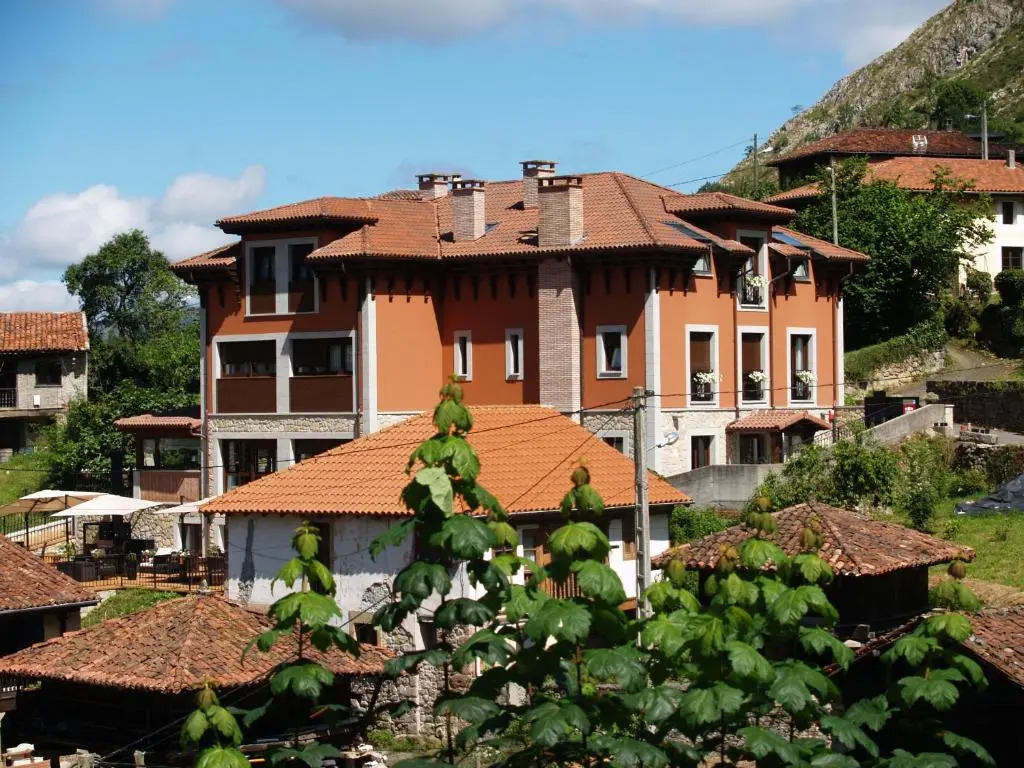 Hotel La Casona de Llerices
