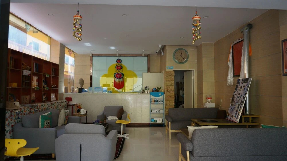 Caiyun Hotel