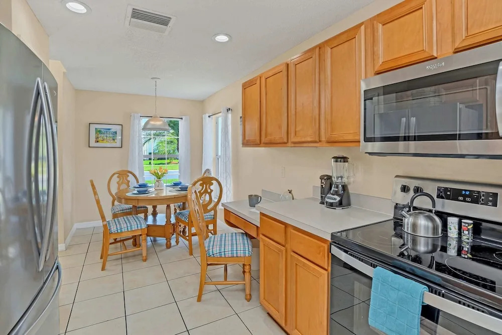 Spacious Pool Area and Game Room, Quiet Location Close to Disney #6lb73