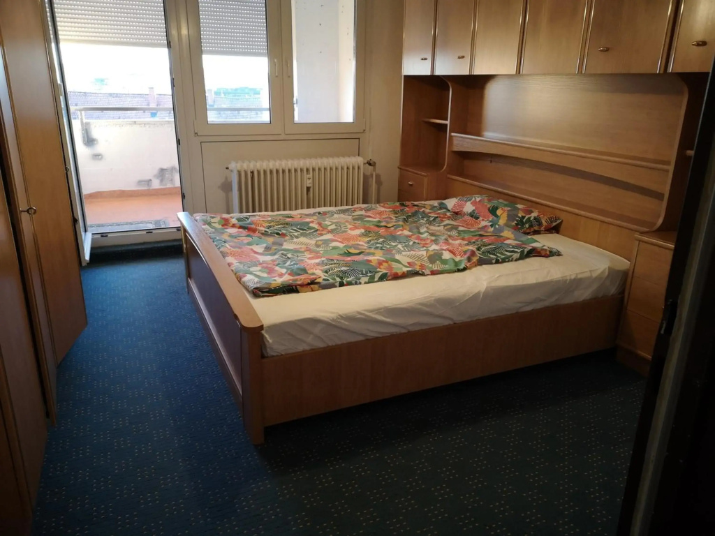 Business or Family Luxurious 2 Bed room apartment with Kitchen & Balcony