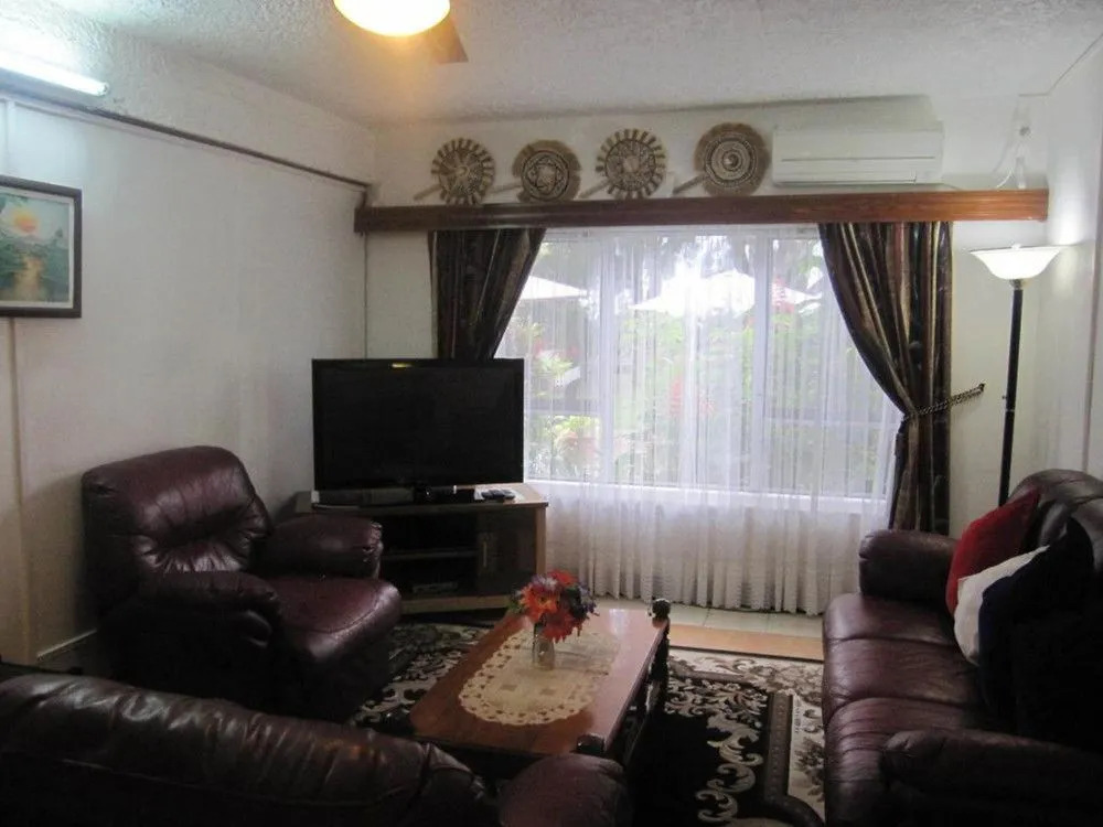 Captain Cook Apartments