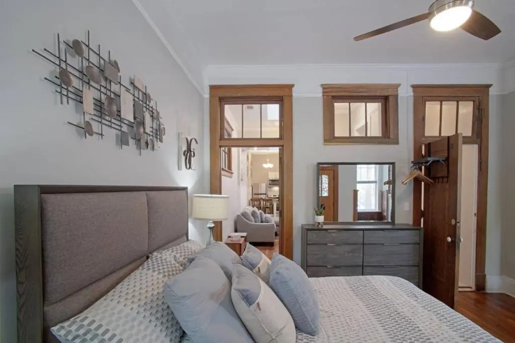 101 E Waldburg - Cozy Cottage Just Off of Forsyth Park