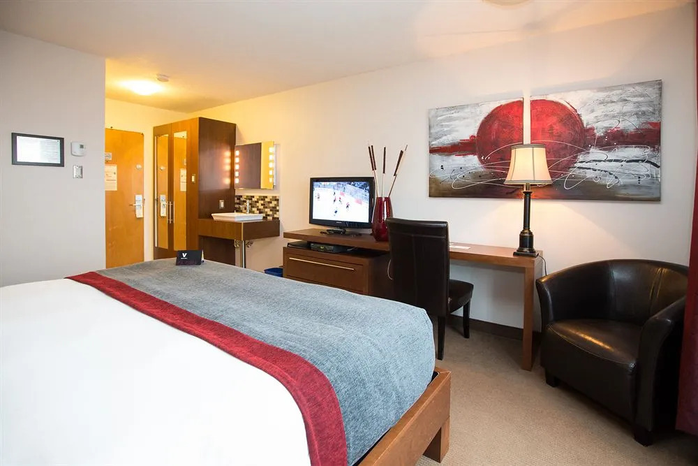 Hotel V
