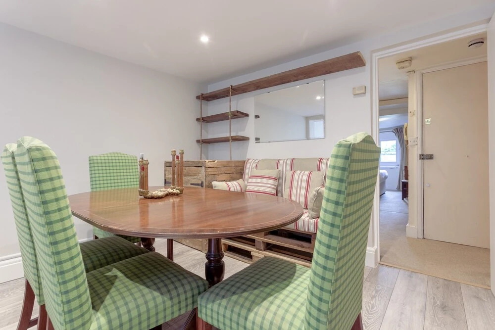 2 Bedroom Brixton Flat