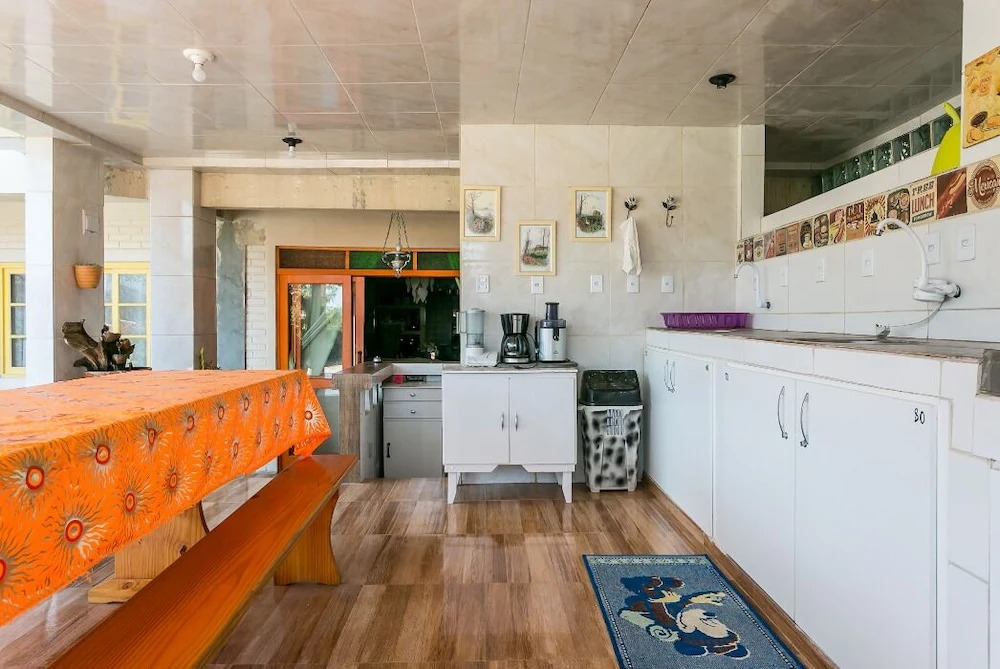 POUSADA E HOSTEL da MARLI no MUQUEM FLORIANOPOLIS