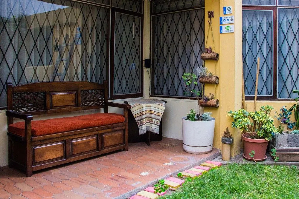 Altura Rooms & Suites