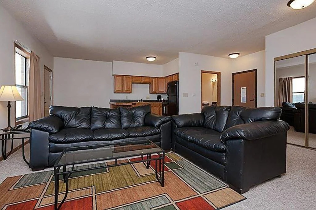 Alexis Park Inn & Suites