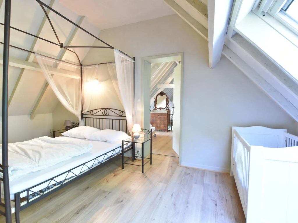 Holiday Home in Saint-Omer near Lake & Forest