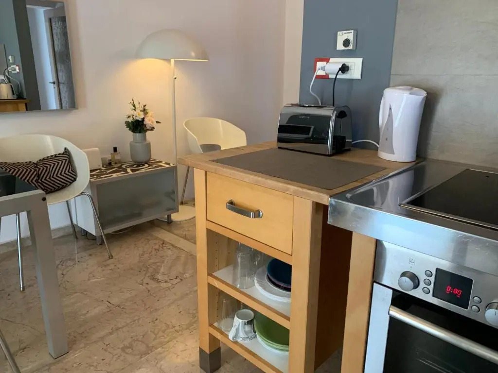 Modern Apartments close to Hospitals and OAKA