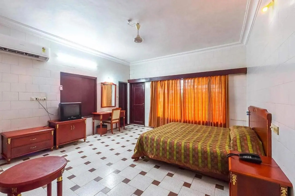 RNS Guest House