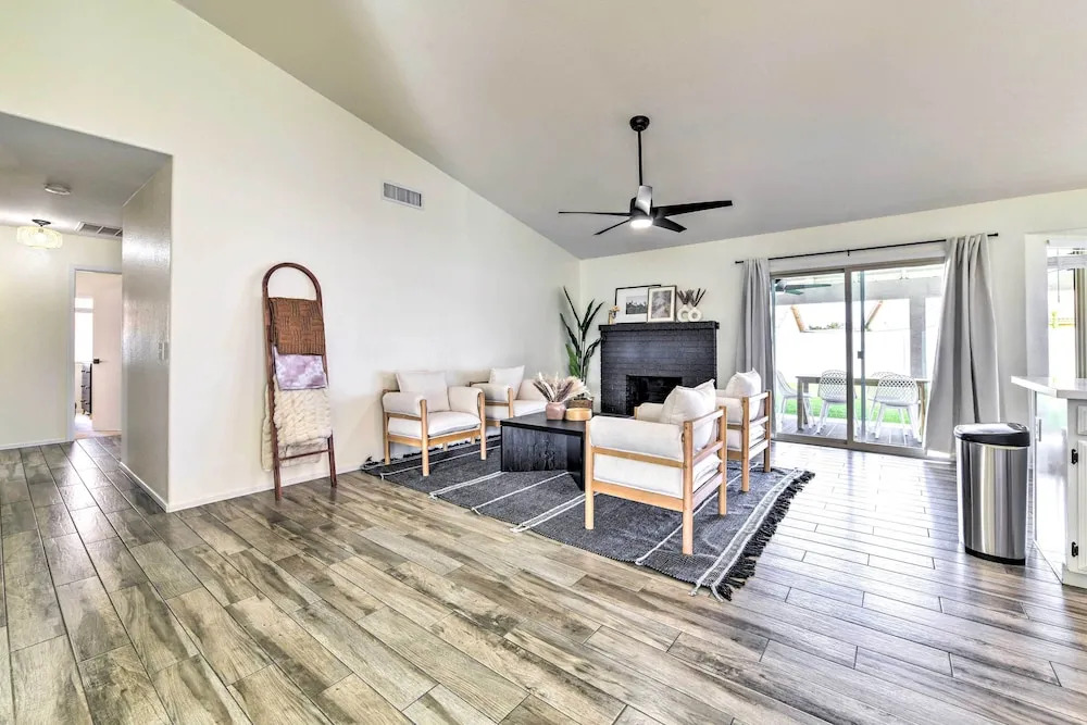 Pool, BBQ & Patio: Gilbert Getaway Near Golfing