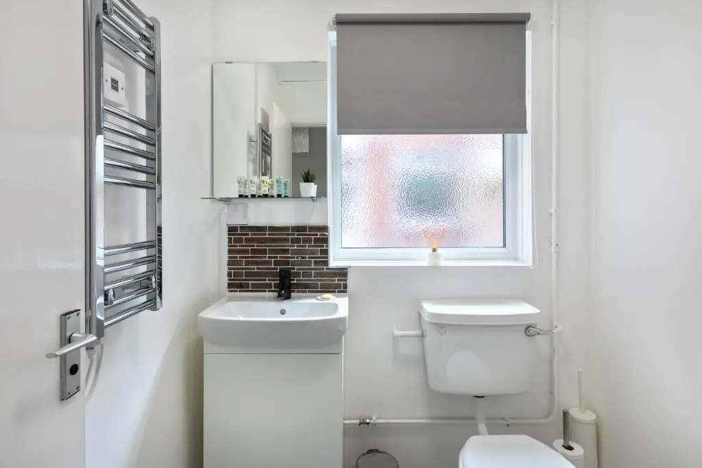 1-Bedroom Apartment with a Private Garden, beach 5-min walk