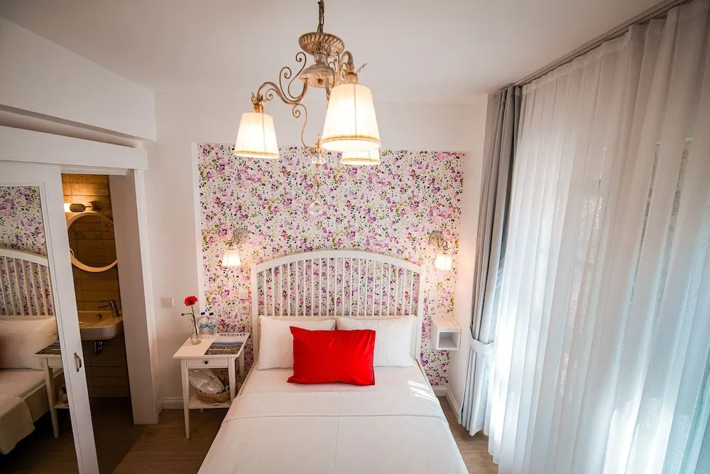 Gelincik Otel