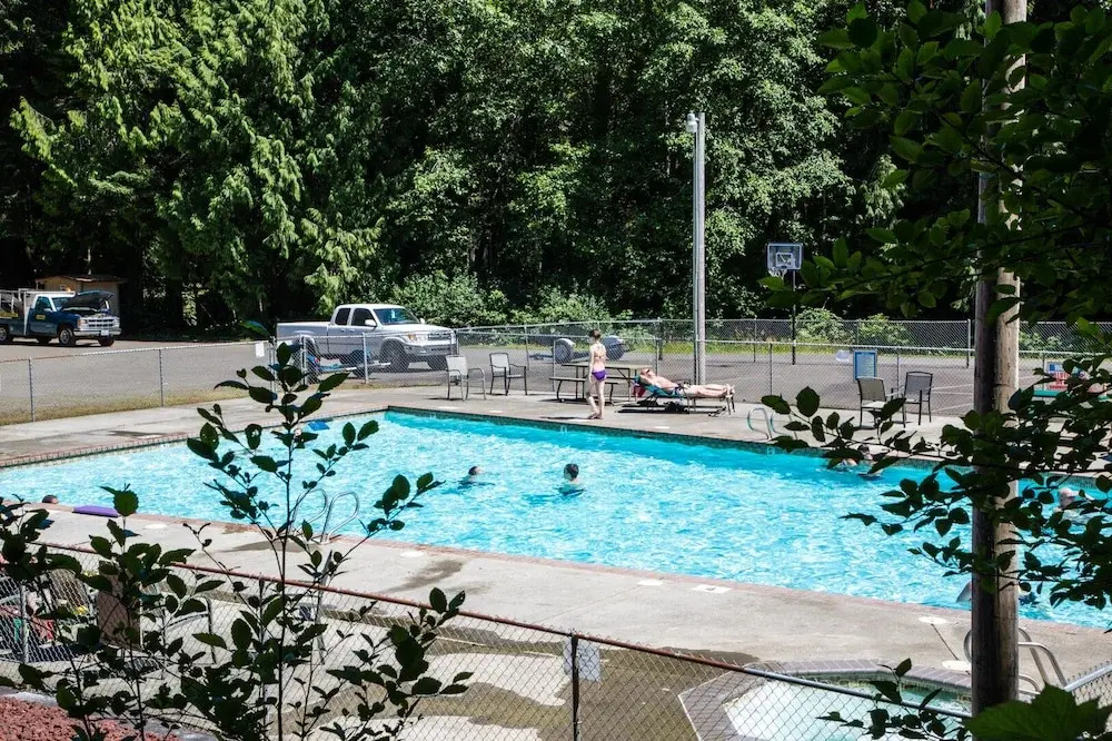 South Jetty RV & Camping Resort