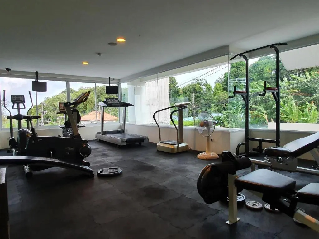 Spacious apartment with Ocean view in Panwa