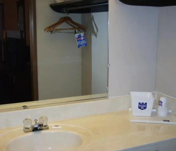 Budgetel Inn & Suites