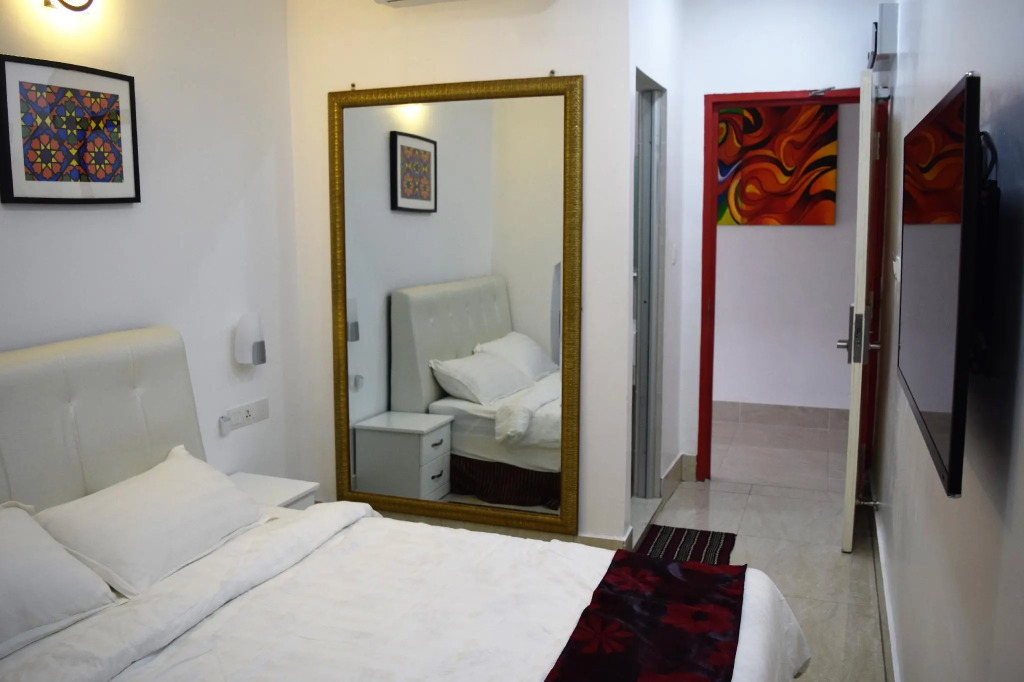 S Rose Hotel