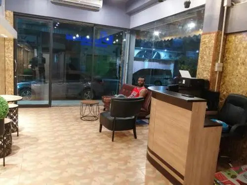SleepCatsHostel