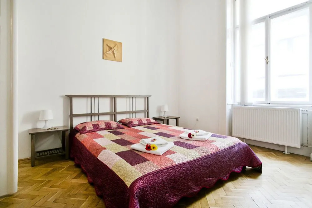 Dandy Deluxe Apartments