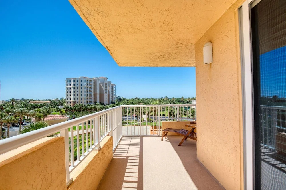New Smyrna Luxury Beachfront Condo Pool Hot Tub