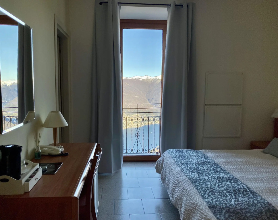 Albergo Paradiso Sul Lago