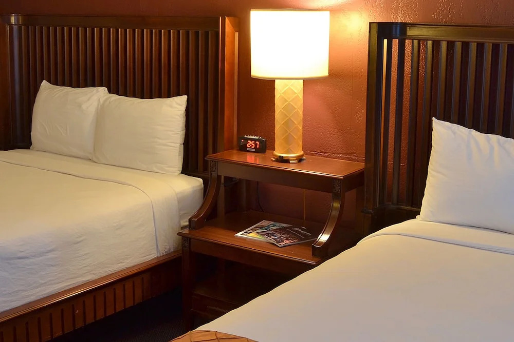 Econo Lodge Bloomington
