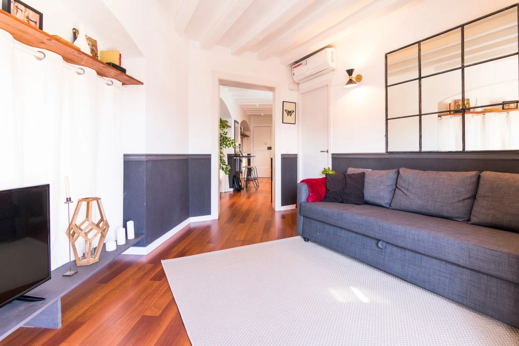 Port in Barcelona with 1 bedrooms and 1 bathrooms