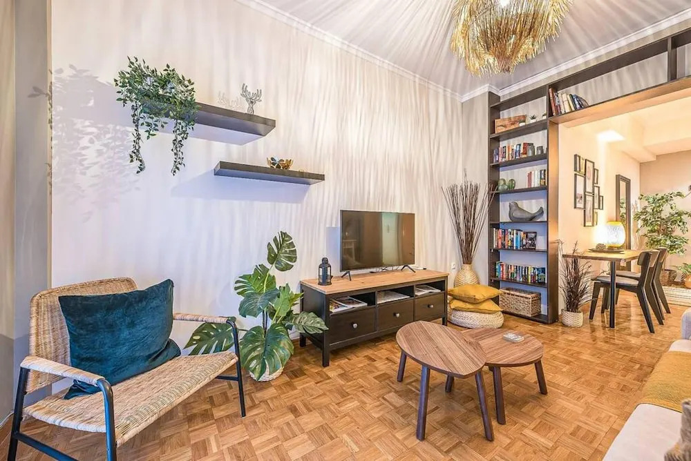 Bohemian Chic 1BR Apartment in the Heart of Athens