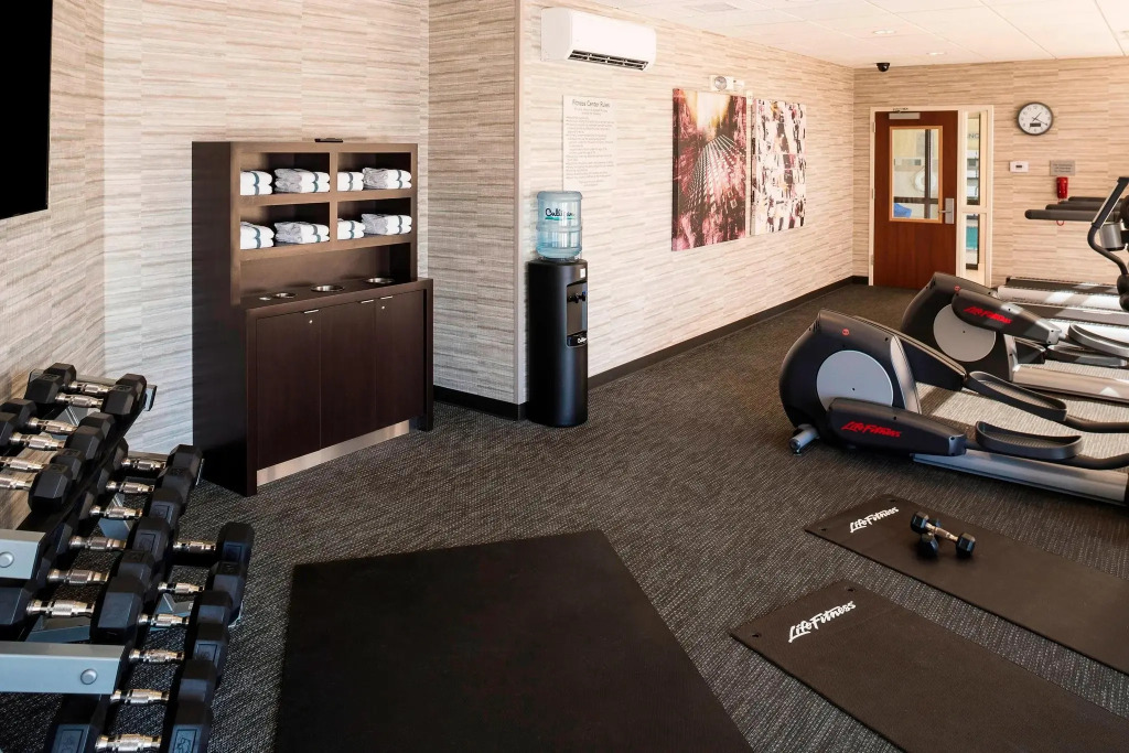 Courtyard By Marriott Sioux Falls