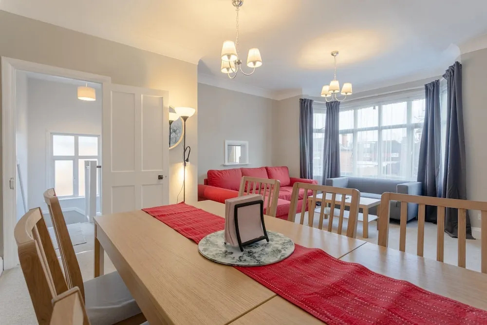 Large Family Apartment in Peaceful Area