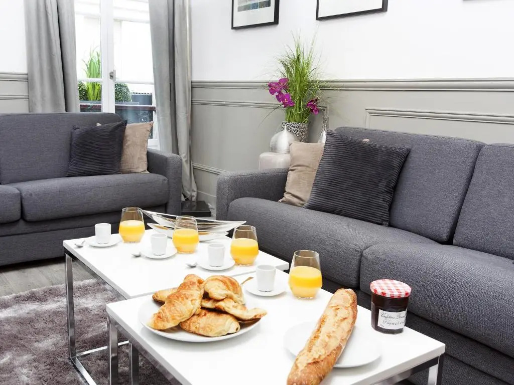 LivinParis - Luxury 3 Bedrooms Grands-Boulevards I