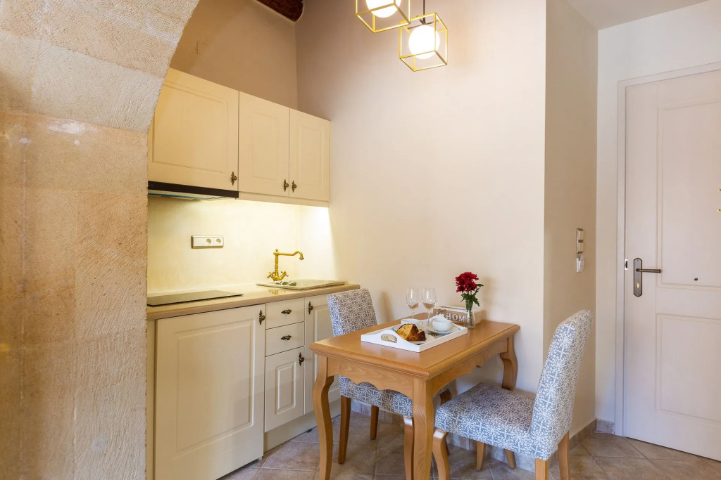 Phaedra Suites