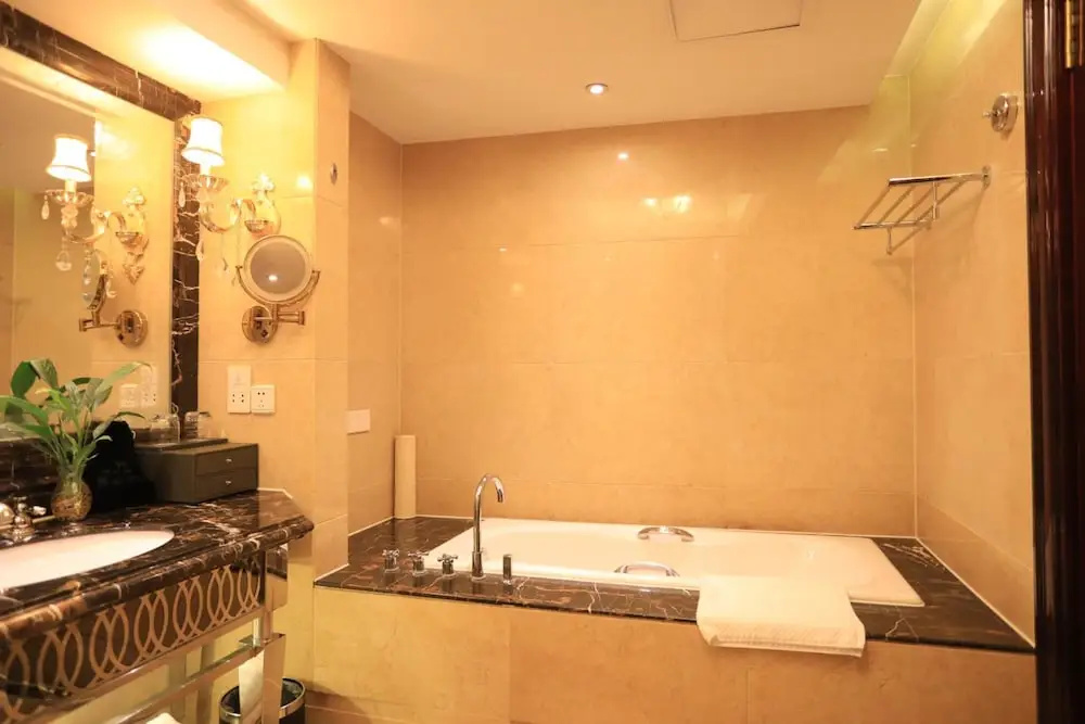 Chongqing Auwi Hotel