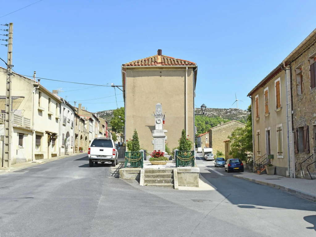 Secluded Apartment in Villesèque with Pool